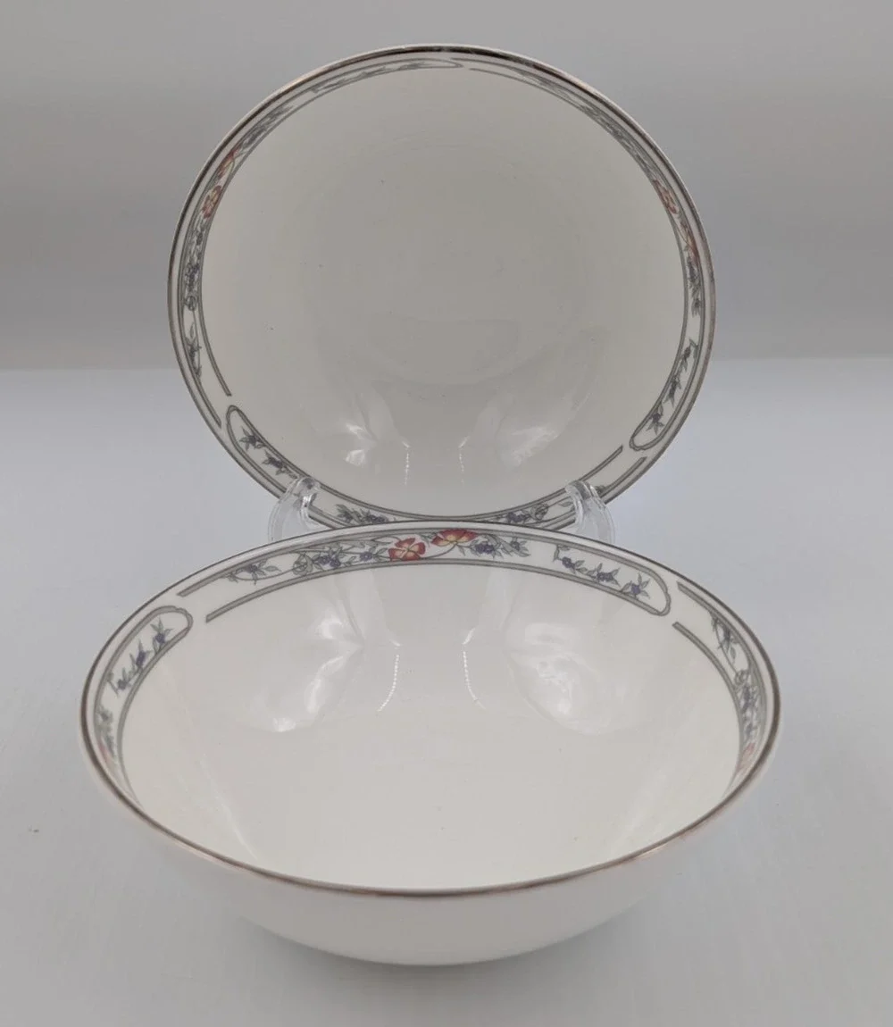 Royal Doulton Arlington Fruit Dessert Sauce Bowls Set of 2 H5180 England 5-1/8